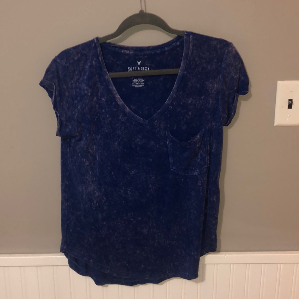 American eagle  blue marble print T-shirt.